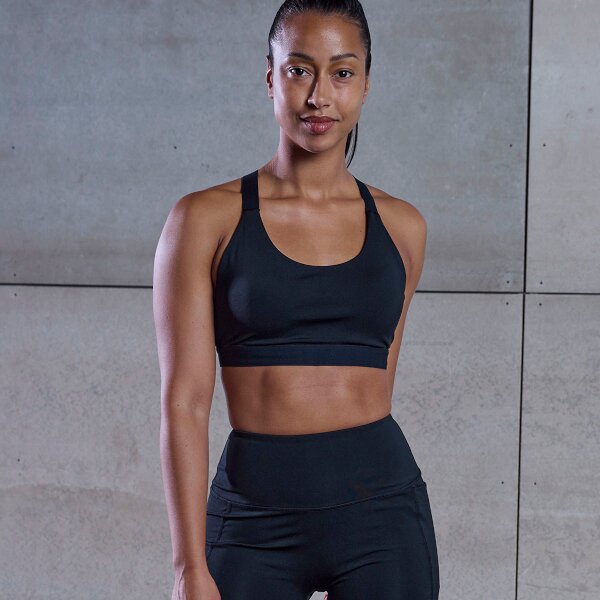 Ladies Personal Trainer Outfits Thumbnail